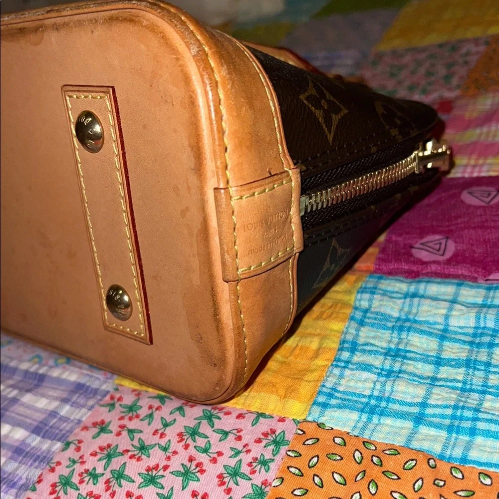 Authentic Louis Vuitton BB Alma Monogram Bag - Picture 3 of 10